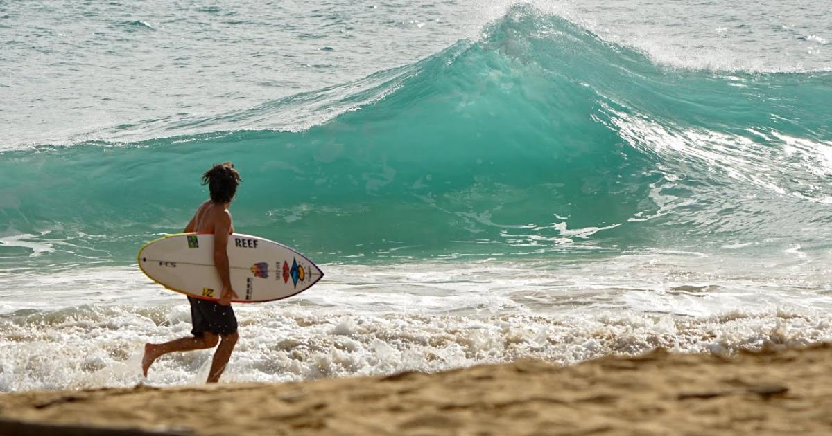 Mason Ho Surfing A Mini Size Wedge Wave | Around the Waves